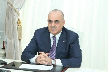 Səlim Müslümov aparat rəhbərinin qardaşını müdafiə etmir