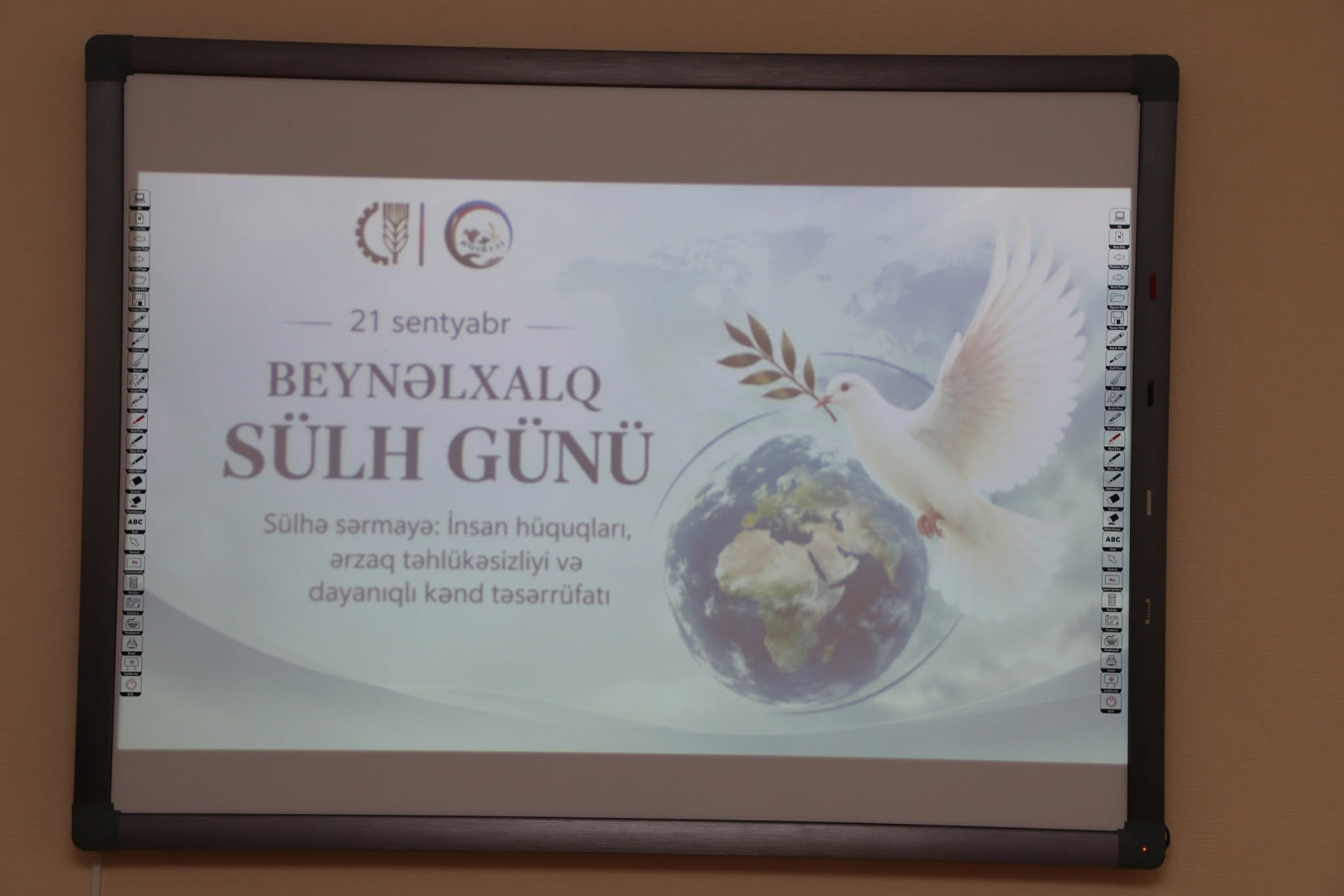 Bitki Mühafizə və Texniki Bitkilər Elmi-Tədqiqat İnstitutunda “Sülh Aylığı” çərçivəsində maarifləndirici tədbir keçirilib