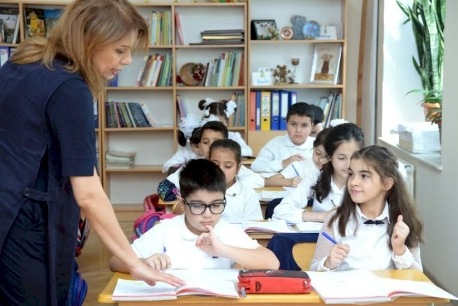 "Məktəblərdə qiymətləndirmə şəffaf aparılmır" - Ekspert rəyi