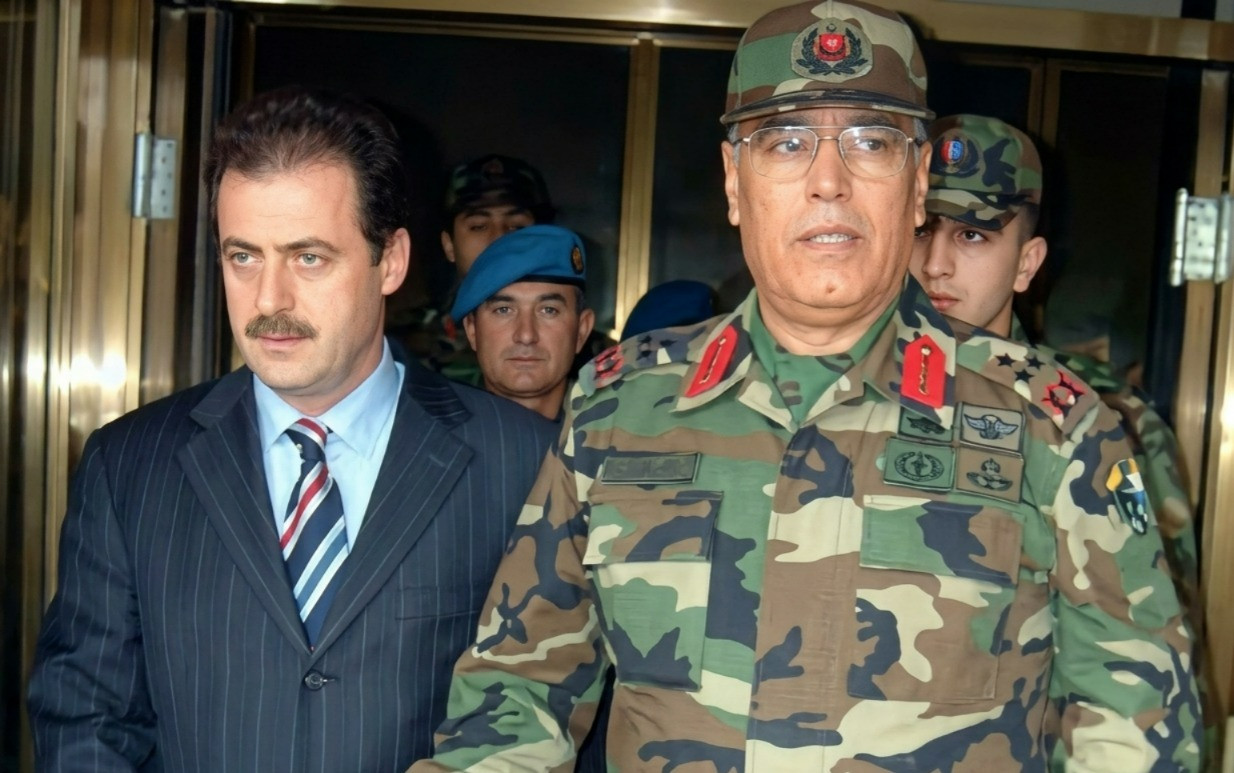 Türk generalın Bakıda səhvi... - Türk yazar açıqladı