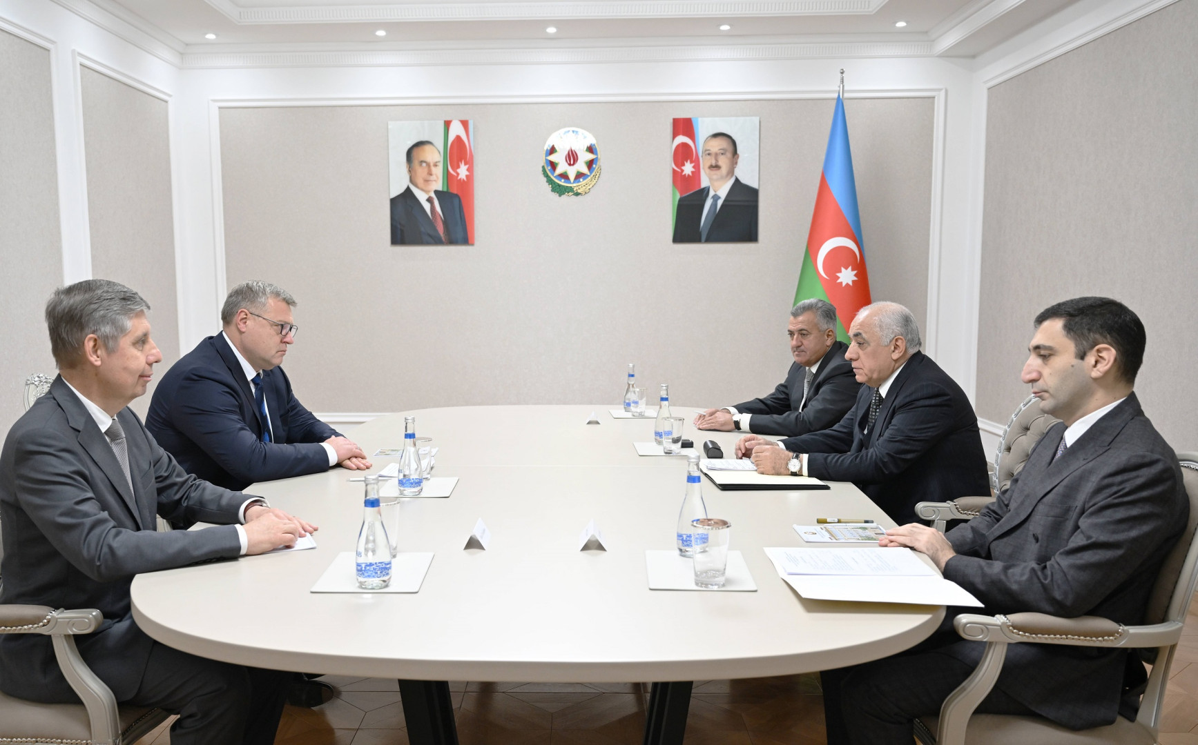 Rusiya Federasiyasının Həştərxan vilayətinin qubernatoru İqor Babuşkin Azərbaycana rəsmi səfərə gəlib