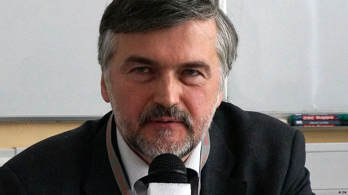 Biz Ukraynaya uduzuruq, qalib gələ bilməyəcəyik ,demişdi- "Yuxarıdan gələn zənglə" işdən çıxarılıb