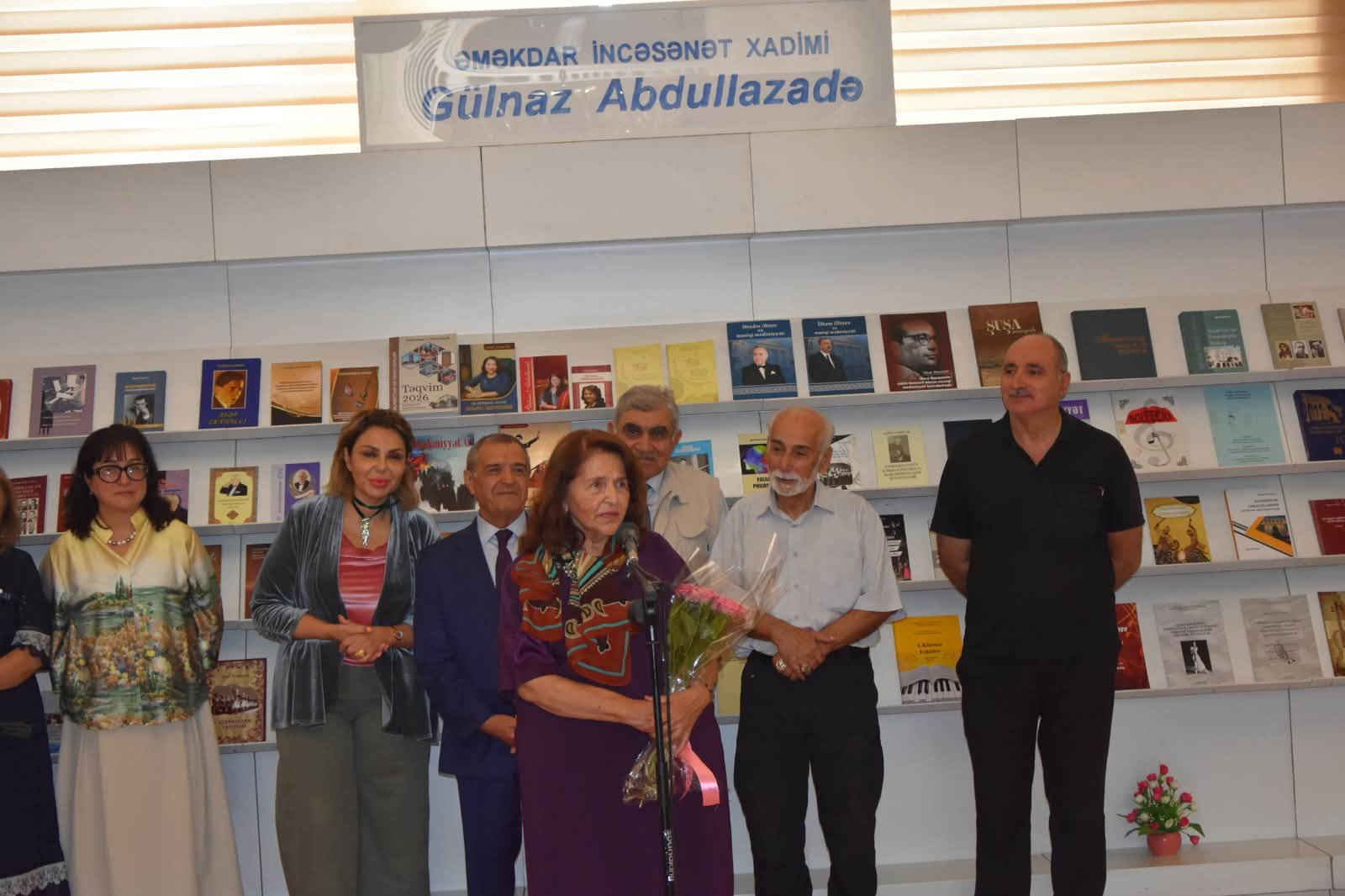 Milli Kitabxanada Bakı Musiqi Akademiyasının elmi-tədqiqat və yaradıcılıq işləri üzrə prorektoru, bəstəkar-musiqişünas, filosof, fəlsəfə elmləri doktoru, professor Gülnaz Abdullazadənin 80 illik yubileyinə həsr olunmuş tədbir keçirilib