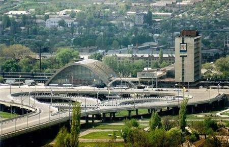 Luqanskda rusların hərbi karvanı darmadağın edildi