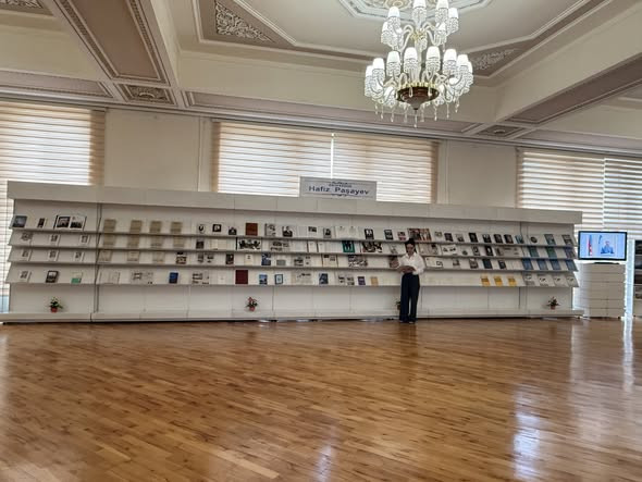 Milli Kitabxanada “Professor Hafiz Paşayev” adlı virtual və eyniadlı ənənəvi kitab sərgisi istifadəçilərə təqdim olunub
