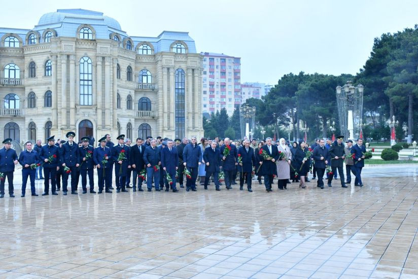 Abşeron İcra Hakimiyyəti Heydər Əliyevin əziz xatirəsini dərin ehtiramla yad edib