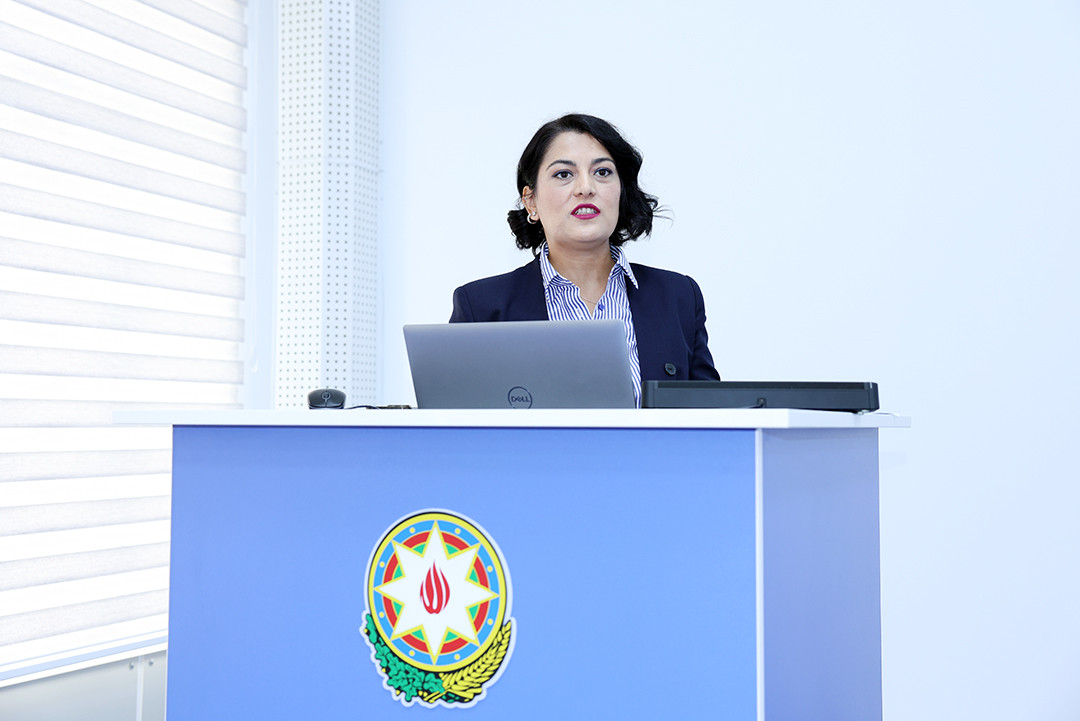 İnformasiya Texnologiyaları İnstitutunda beynəlxalq elmi bazalardan səmərəli istifadə məsələlərinə həsr olunmuş təlim keçirilib