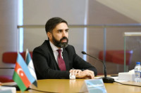 İşçiləri Rövşən Nəcəfdən soruşurlar ki...