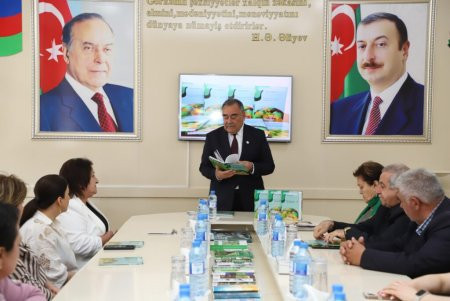 "Üzüm tənəklərinin zərərvericiləri" kitabının təqdimatı keçirilib