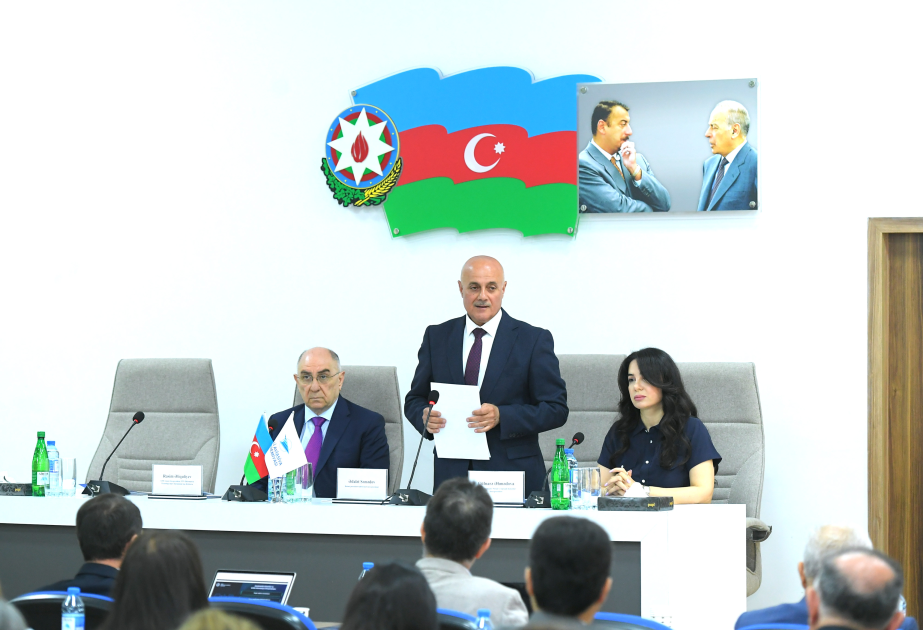 Milli Aviasiya Akademiyasında “Süni intellekt texnologiyaları və aerokosmik problemlər” mövzusunda beynəlxalq konfrans təşkil olunub