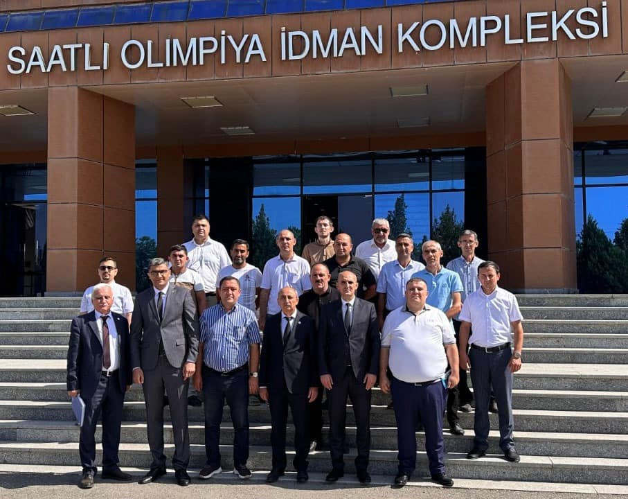 Deputatlığa namizəd Saatlı Olimpiya İdman Kompleksinin stadionunda gənc seçicilər, o cümlədən idmançılar və tələbələrlə görüş keçirib