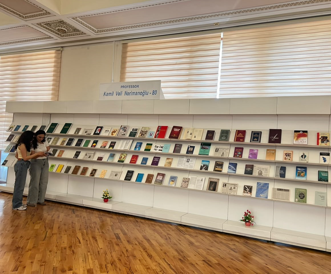 Milli Kitabxanada “Professor Kamil Vəli Nərimanoğlu - 80” adlı ənənəvi kitab sərgisi istifadəçilərə təqdim olunub