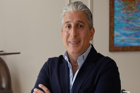 Moskvada xüsusi təyinatlılar azərbaycanlı iş adamının şirkətində axtarışlara başlayıb -