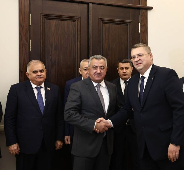 Müasir Azərbaycanın qurucusu, Ümummilli Lider Heydər Əliyevin xatirəsi Həştərxan şəhərində yad edilmişdir