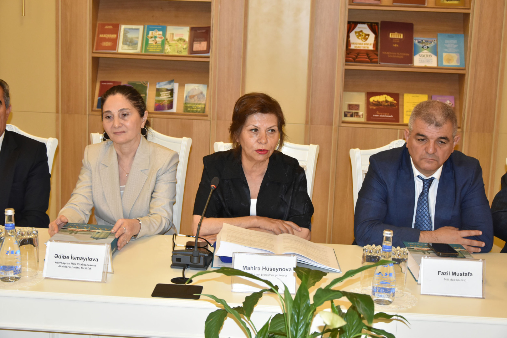 Milli Kitabxanada “Naxçıvan. Biblioqrafiya” kitabının təqdimat mərasimi keçirilib