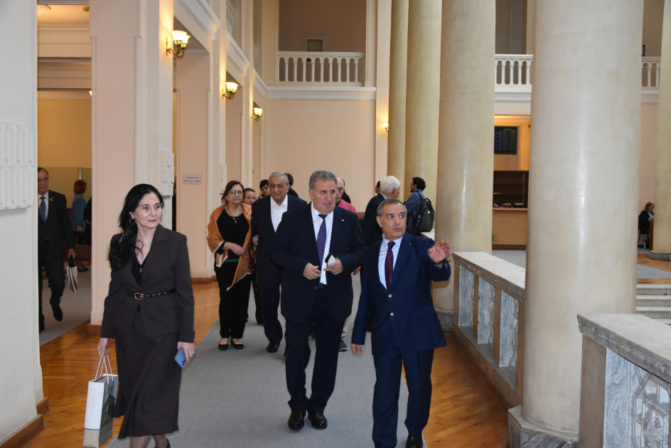 Milli Kitabxanada Azərbaycan Milli Elmlər Akademiyasının 80 illik yubileyinə həsr olunmuş tədbir keçirilib