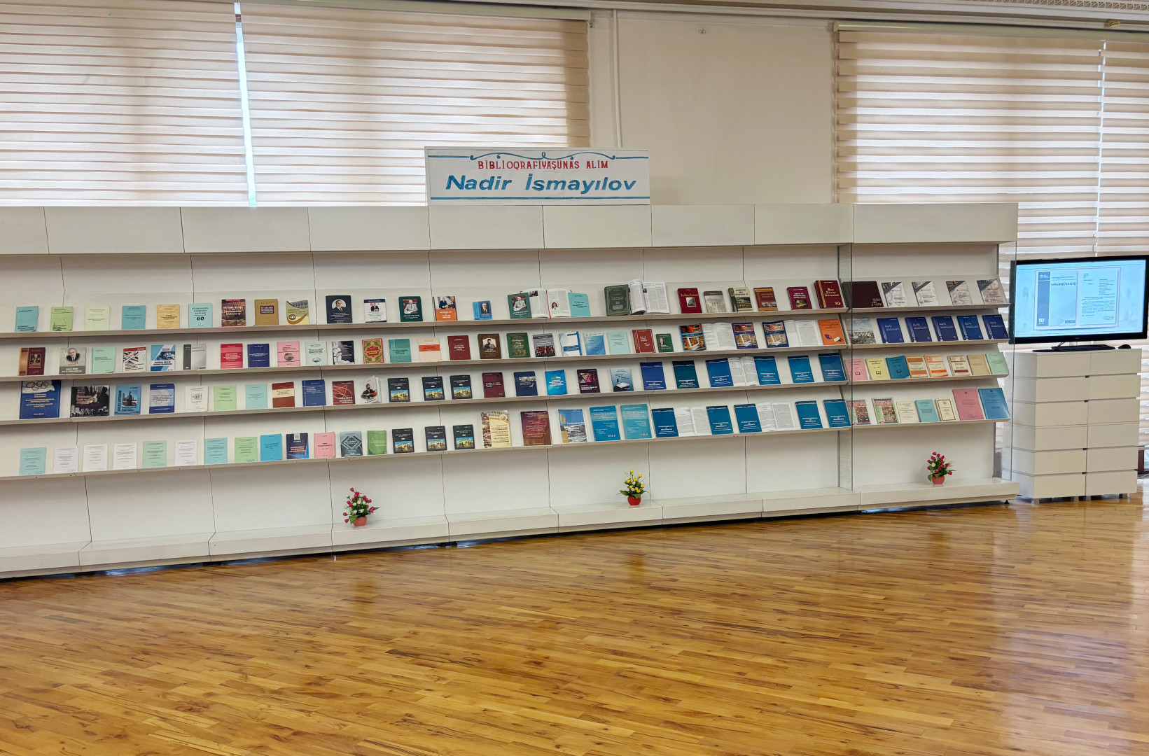 Milli Kitabxanada “Biblioqrafiyaşünas alim Nadir İsmayılov” adlı virtual və ənənəvi kitab sərgisi istifadəçilərə təqdim olunub