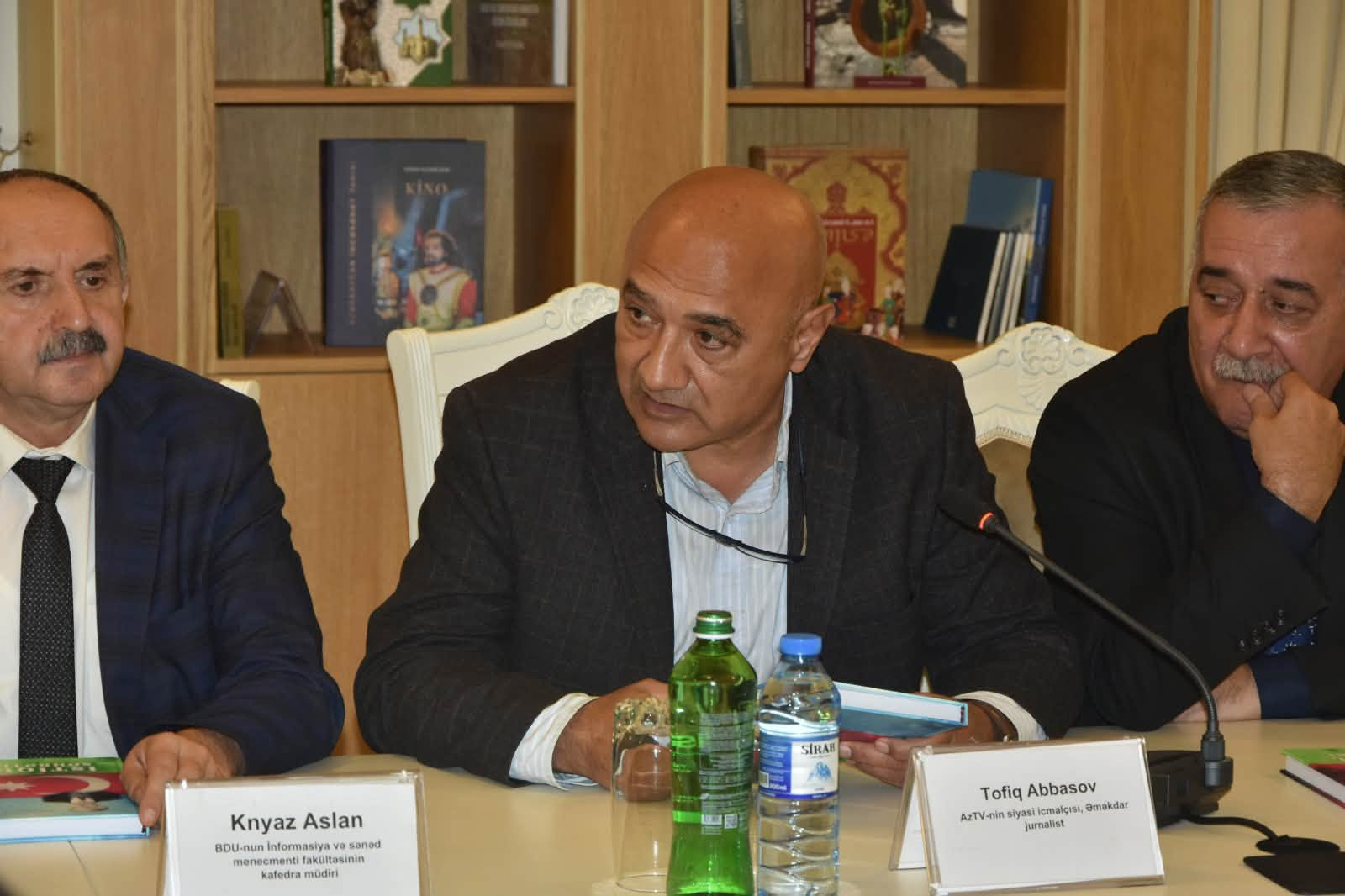 Azərbaycan Milli Kitabxanasında professor Şirməmməd Hüseynovun “İstiqlal söhbətləri” kitabının təqdimat mərasimi keçirilib