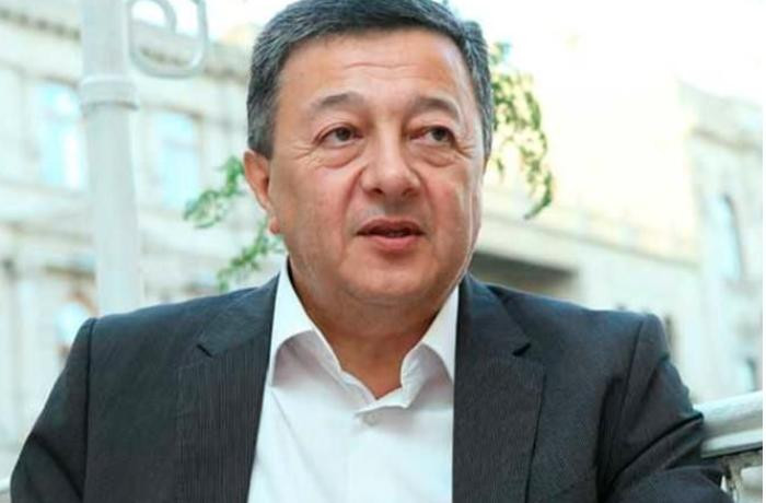 "40 yaşında bacarıqsız birinin..." — Elçin Şıxlı sabiq nazirdən DANIŞDI