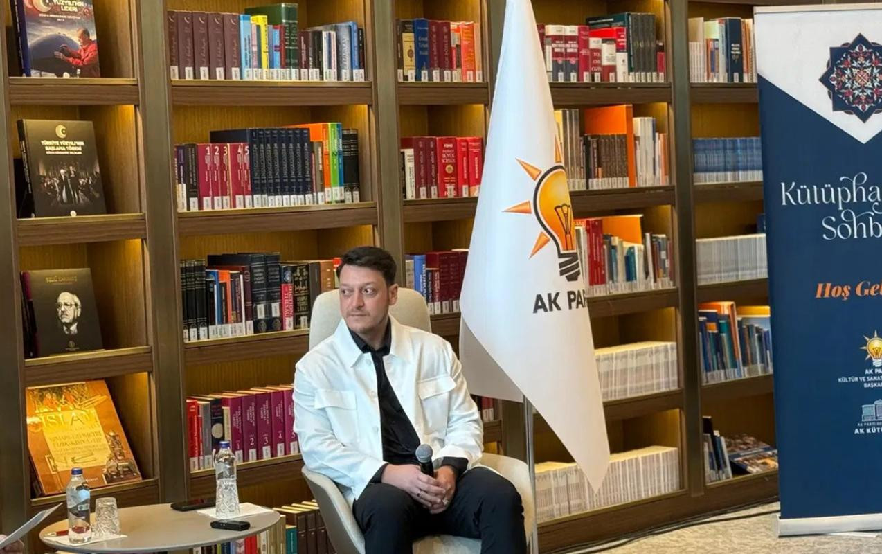 “Telefonumda nömrəsi olan ən məşhur adam Ərdoğandır” -