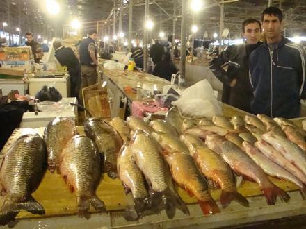 Xaricdən 2 manata alınan balıq niyə 35 manata satılır? -