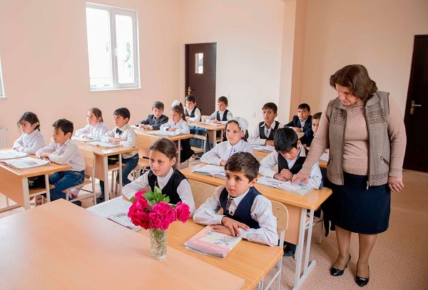 Dərslikləri heç alimlər başa düşmür