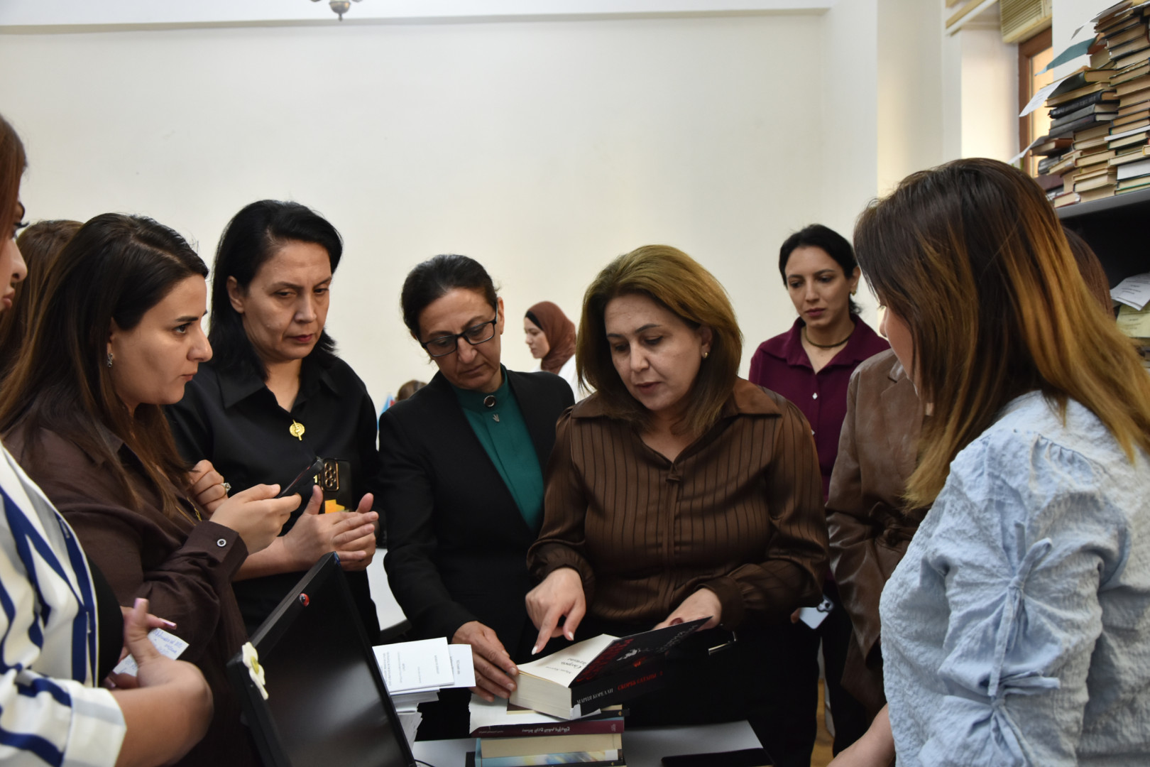 Naxçıvan Muxtar Respublikasının kitabxana əməkdaşları Milli Kitabxanada təcrübədə