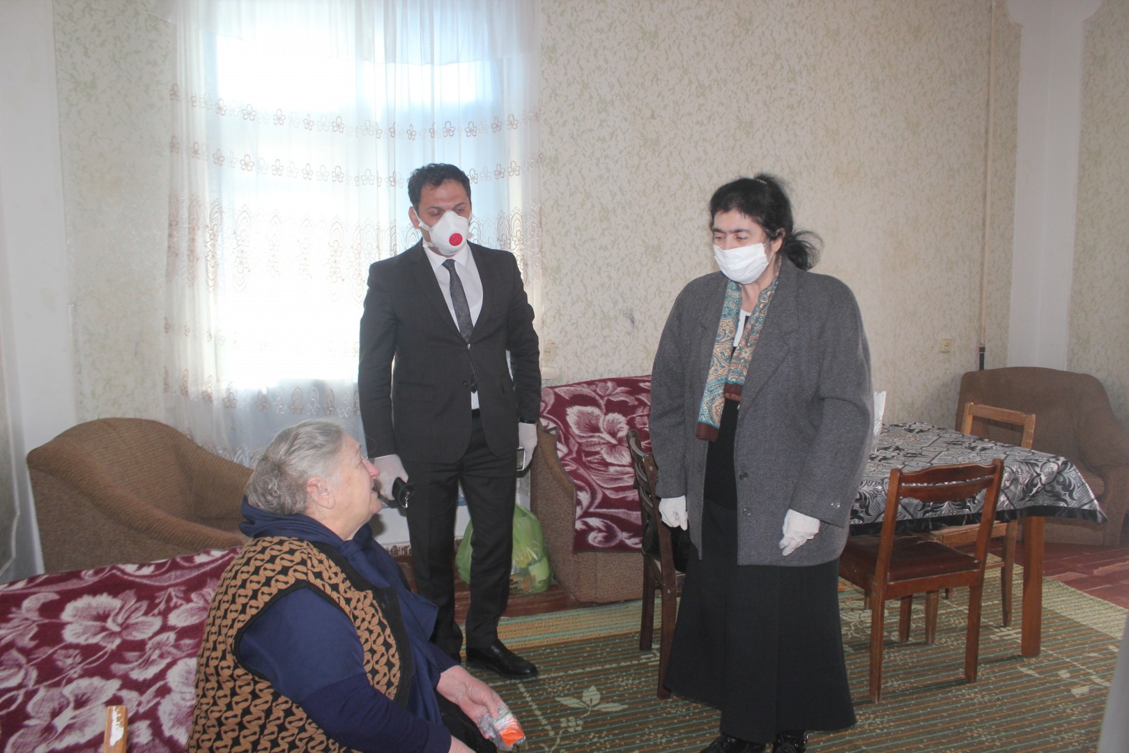 Nizami rayonunda dezinfeksiya işləri davam etdirilir-