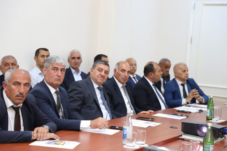 BMTBETİ-nin təşkilatçılığı ilə Lerik rayonunda "Bitkilərin xəstəlik və zərərvericiləri, onların idarə edilməsi" mövzusunda seminar keçirilib