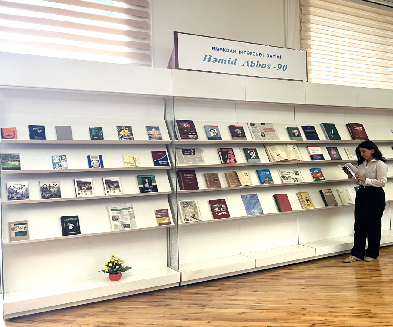 Milli Kitabxanada “Əməkdar incəsənət xadimi Həmid Abbas - 90” adlı ənənəvi kitab sərgisi açılıb