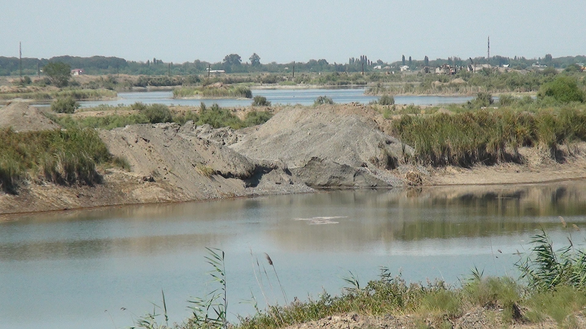 Əhməd Əhmədzadə çıxış yolu tapdı-