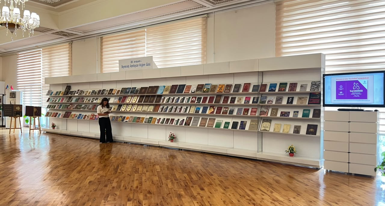 Milli Kitabxanada “Beynəlxalq Azərbaycan Muğamı Günü ” adlı virtual və eyniadlı ənənəvi kitab sərgisi istifadəçilərə təqdim olunub