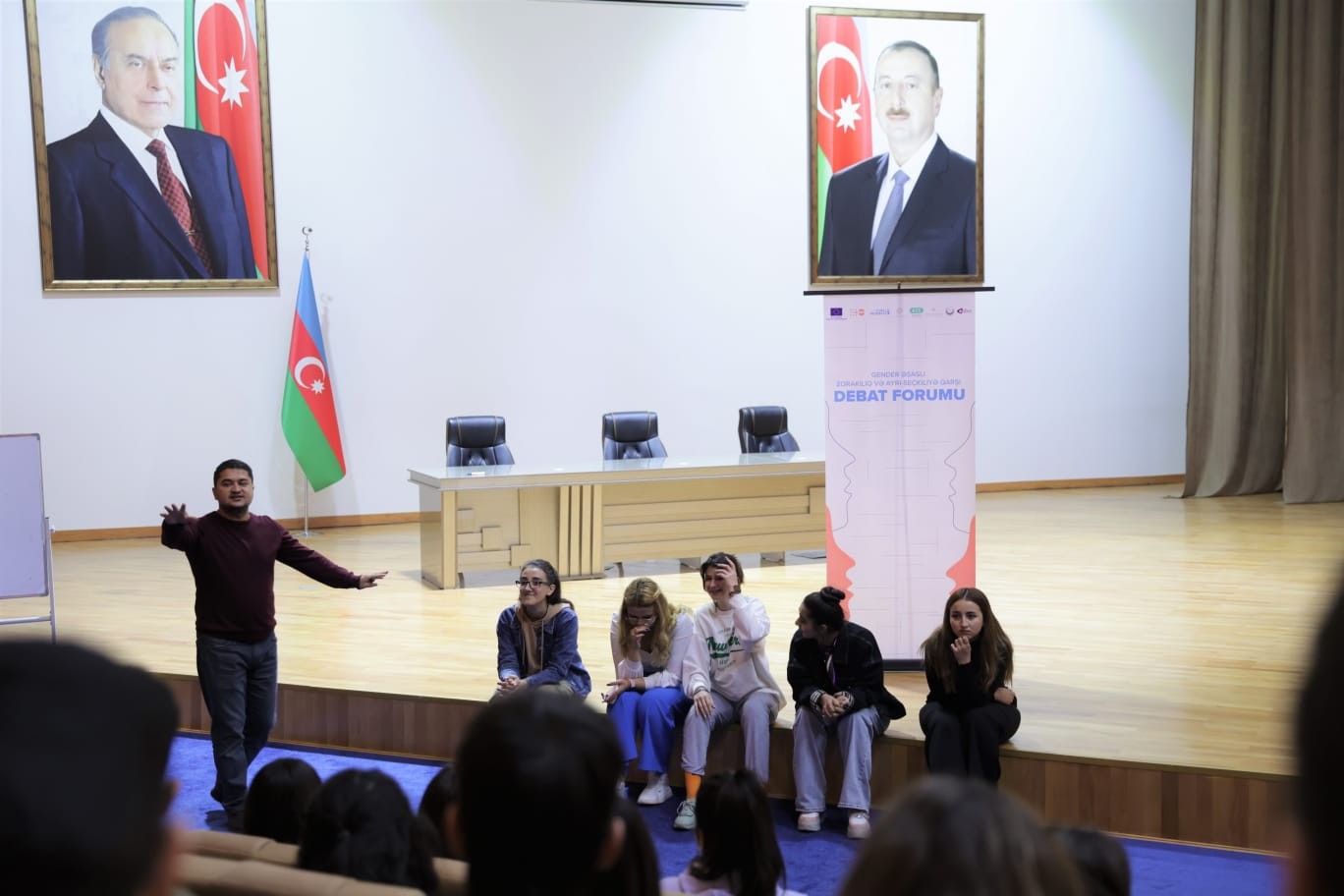 Bakı və regionlarda “Gender əsaslı zorakılıq və ayrı-seçkiliyə qarşı Debat Forumu” çərçivəsində maarifləndirici görüşlər keçirilib