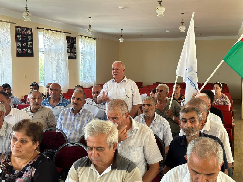 Deputatlığa namizəd Əziz Ələkbərli Qıraqlı, Mustafabəyli, Bəylik və Yeni Novrzulu kəndlərində seçicilərlə görüşüb