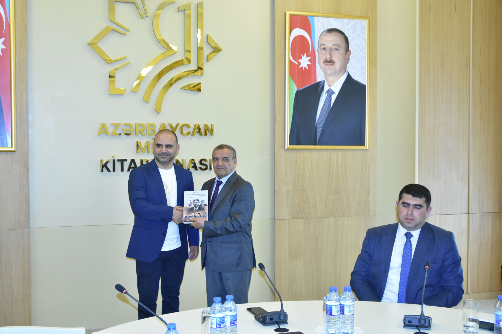 Diasporla İş üzrə Dövlət Komitəsinin dəstəyi ilə Azərbaycana səfər edən Mərakeşli jurnalistlər Milli Kitabxananın qonağı olub
