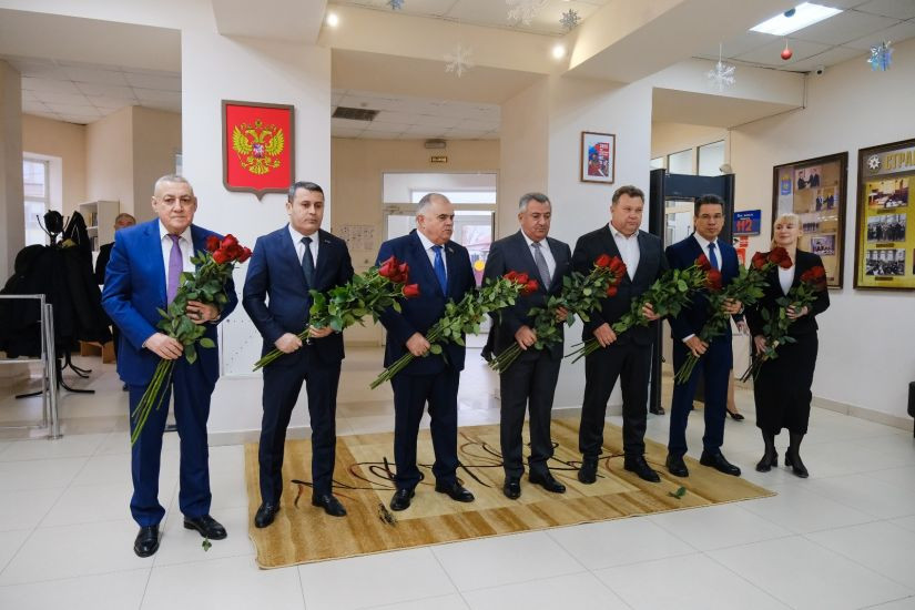 Müasir Azərbaycanın qurucusu, Ümummilli Lider Heydər Əliyevin xatirəsi Həştərxan şəhərində yad edilmişdir