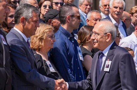 Kılıçdaroğlunun CHP-nin başına gətirilməsindən sonra ilk dəfə görüşdülər