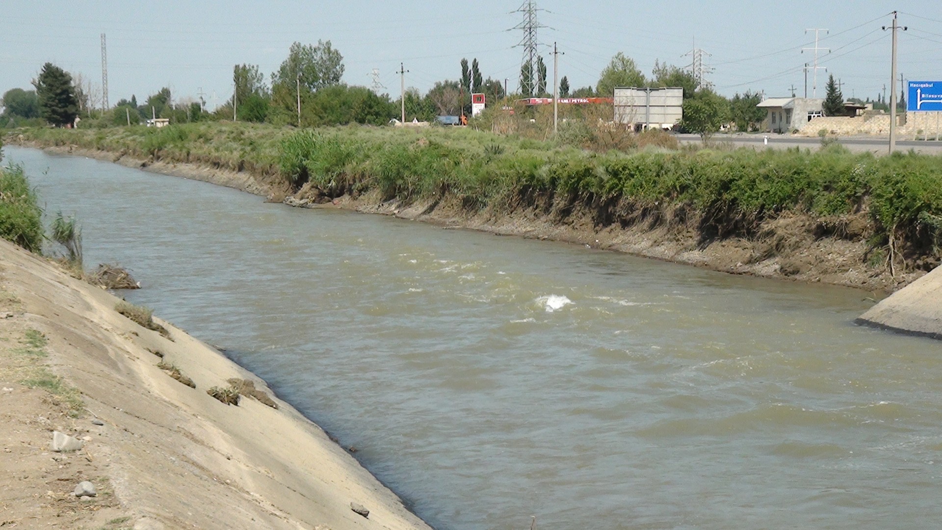 Əhməd Əhmədzadə çıxış yolu tapdı-