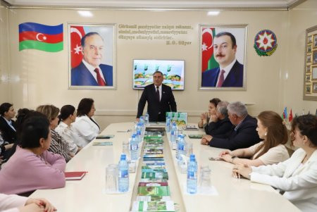"Üzüm tənəklərinin zərərvericiləri" kitabının təqdimatı keçirilib