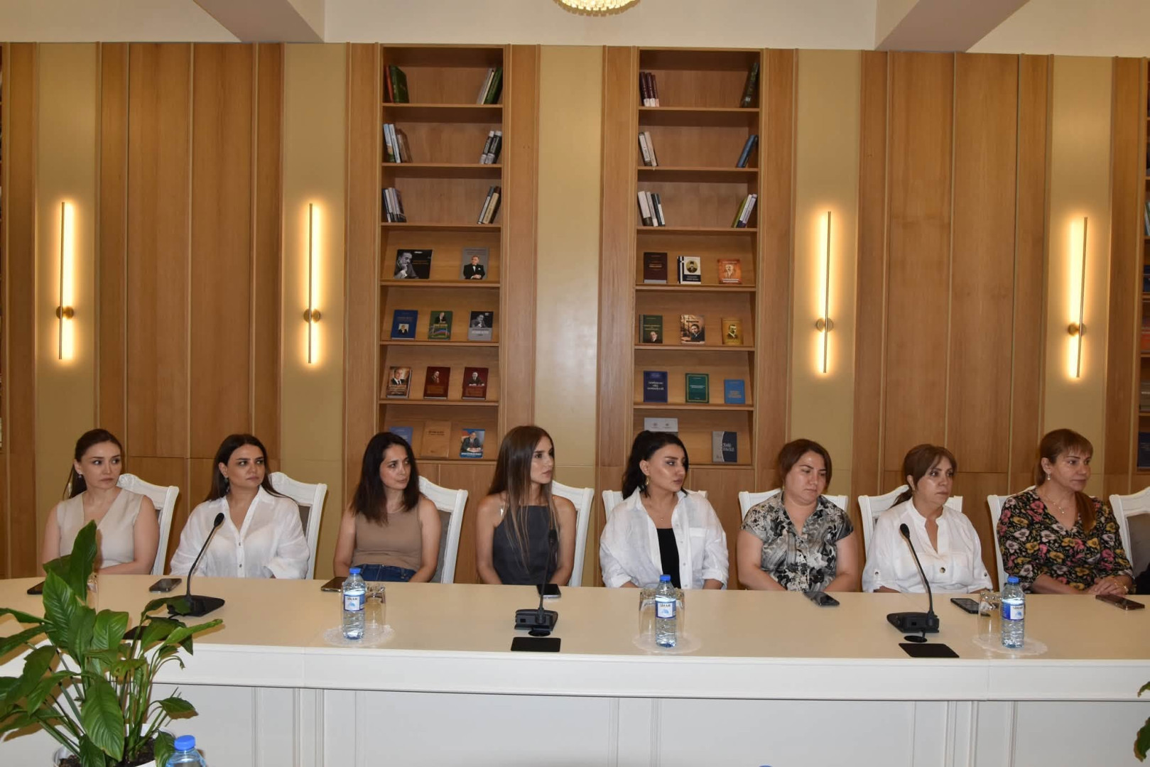 Milli Kitabxanada “Azərbaycan Mədəniyyəti – 2040” Mədəniyyət Konsepsiyası kontekstində “Azərbaycan dilinin qorunması və inkişafı məsələləri” mövzusunda dəyirmi masa keçirilib