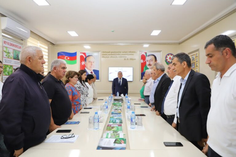 Elmi-Tədqiqat İnstitutunda 20 Sentyabr – Dövlət Suverenliyi Gününə həsr olunmuş tədbir keçirilib