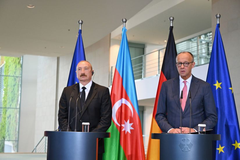 Prezident İlham Əliyev və Federal Kansler Fridrix Merts mətbuata bəyanatlarla çıxış ediblər