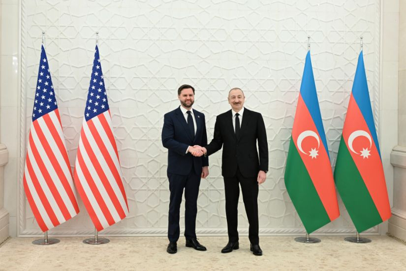 Bakıda Amerika Birləşmiş Ştatlarının Vitse-prezidentinin rəsmi qarşılanma mərasimi olub -