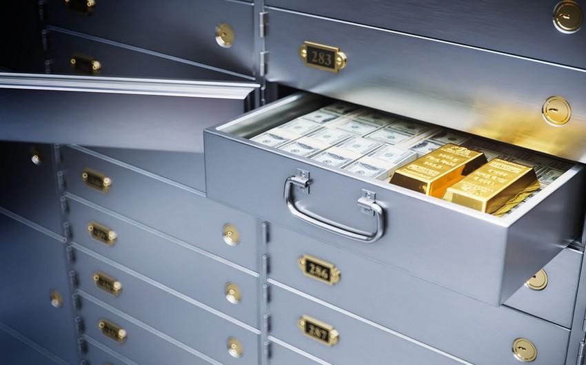 Azərbaycan banklarına əmanət qoyuluşu azalıb