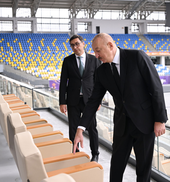 Prezident Gəncə şəhər stadionunun açılışında