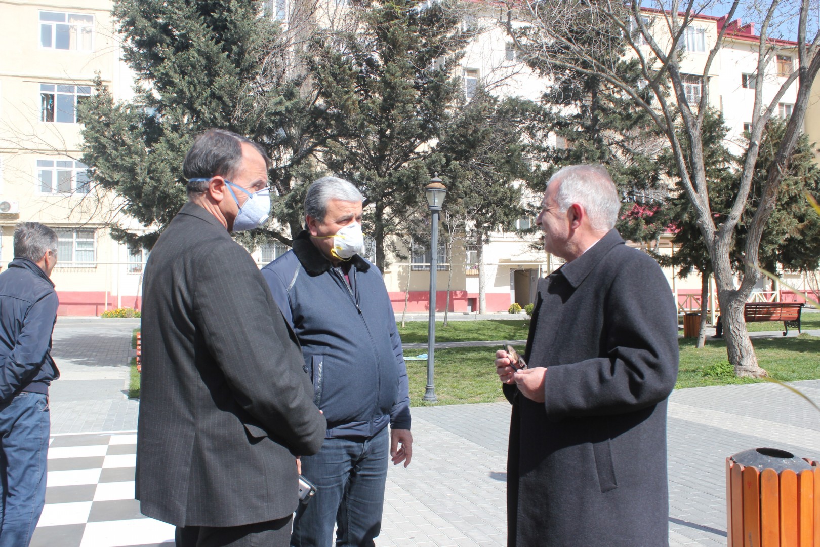 Nizami rayonunda koronavirus (COVID-19) infeksiyasına qarşı mübarizə tədbirləri biraz da gücləndirildi