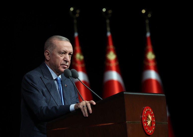 Ərdoğan raket istehsalının artırılmasını tapşırıb