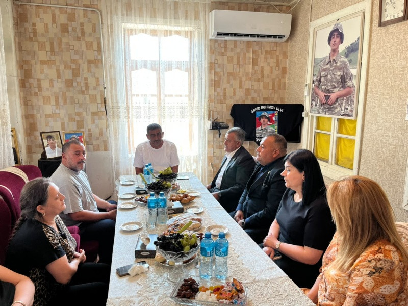 Abşeron rayonunda şəhidlərimiz və onların ailə üzvləri ziyarət olunub