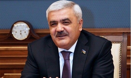 SOCAR Cəbrayılovun iki binasını sökdürür