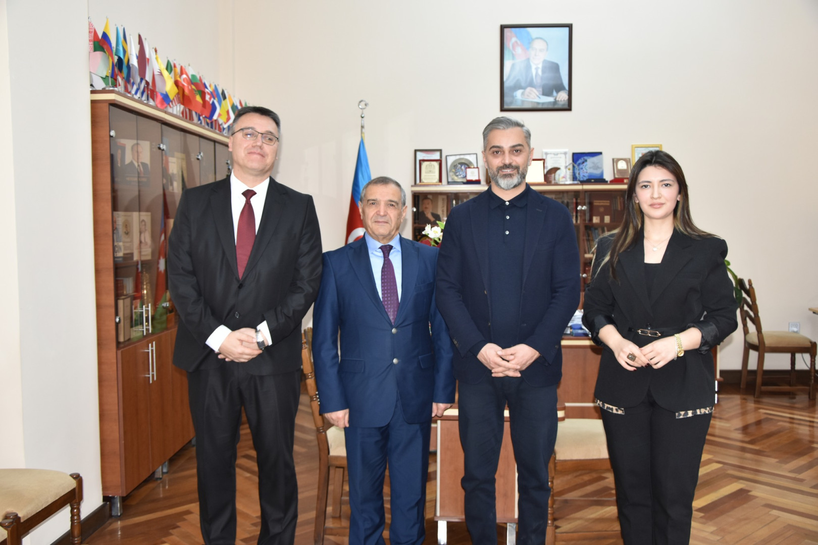 Albaniya Respublikasının Azərbaycandakı fövqəladə və səlahiyyətli səfiri Besart Kadia və Albaniya Respublikası səfirliyinin diplomatı Dr. Dorian Koçi Milli Kitabxananın qonağı olub